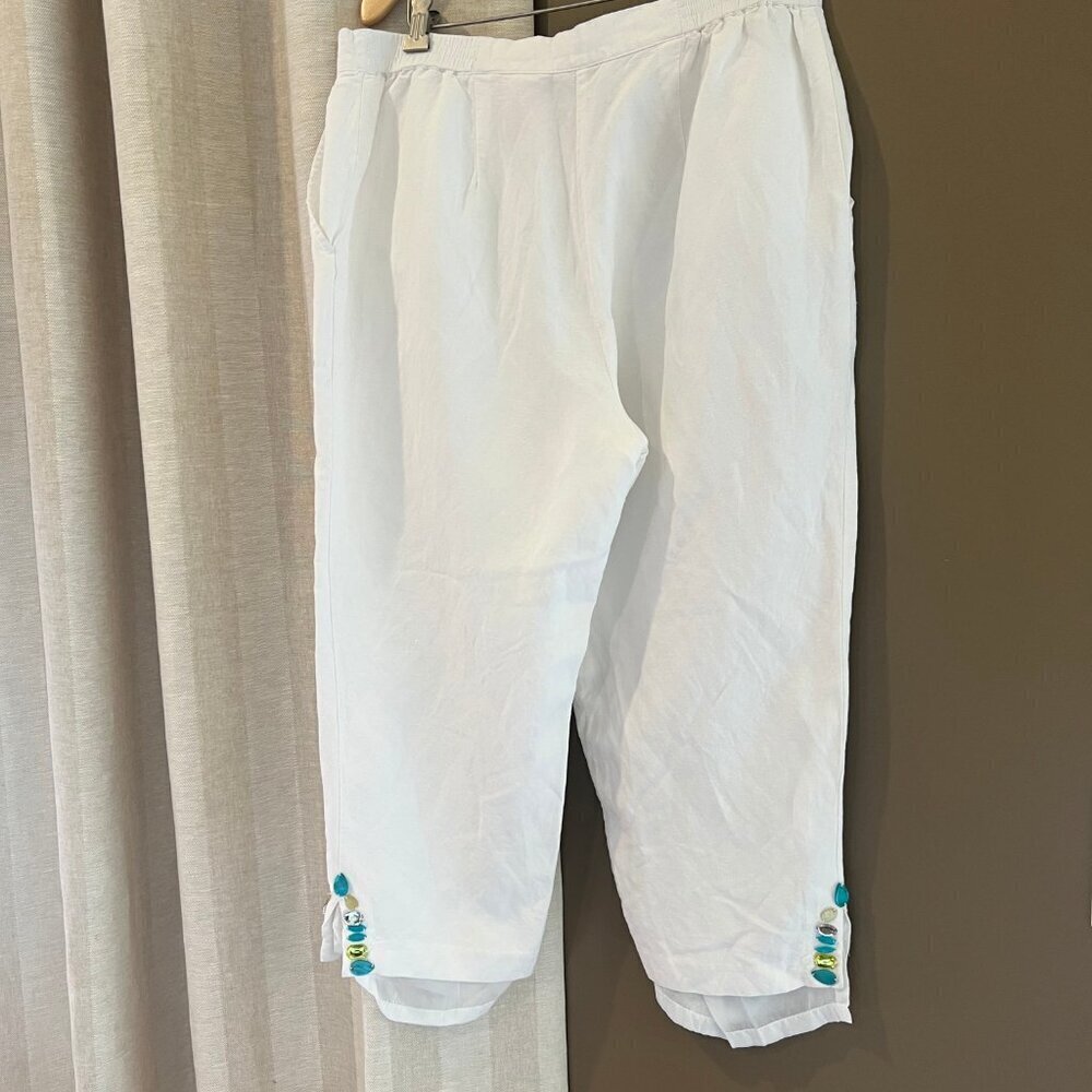 Ruby Rd. White Linen Blend Lined Capri Rhinestone… - image 4